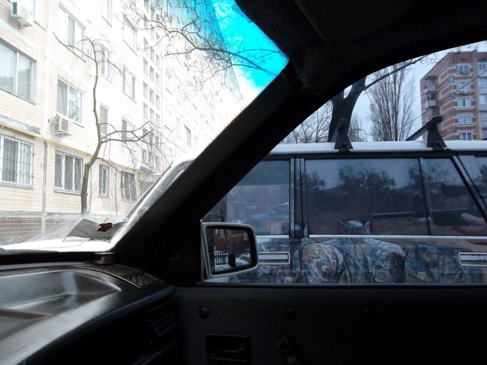 З зовні наглухо