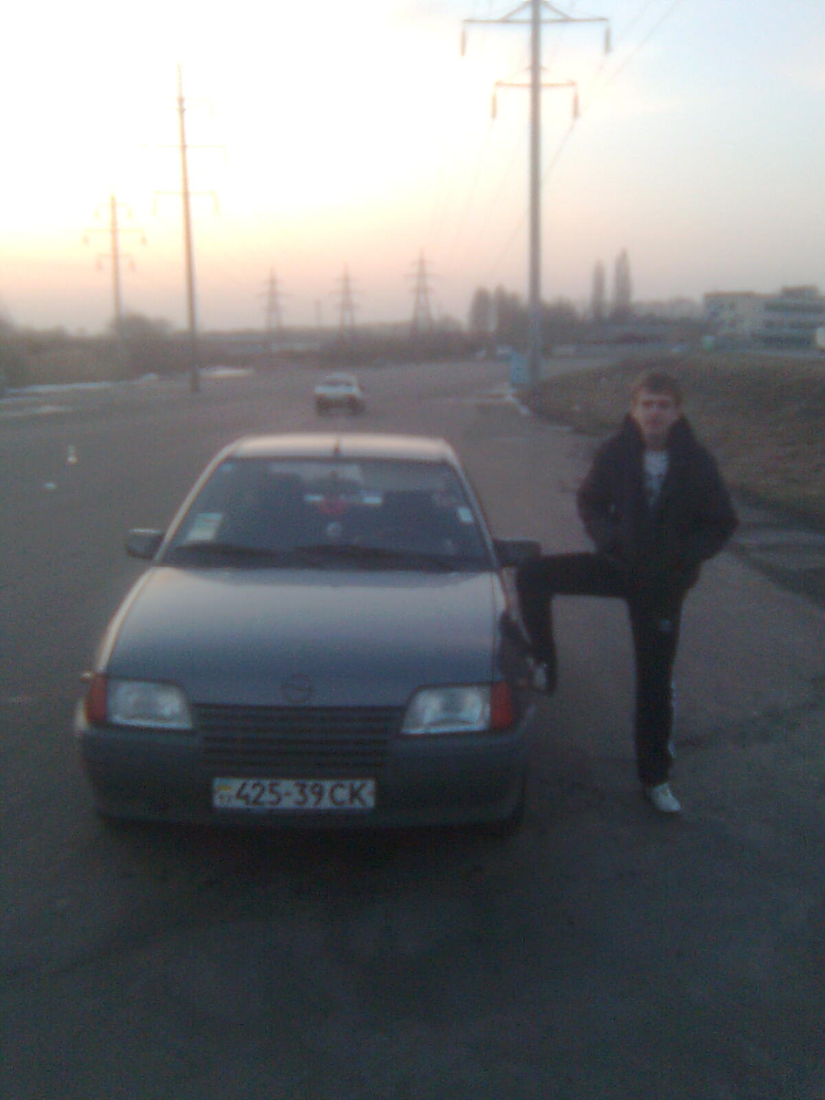 Виїхав 3