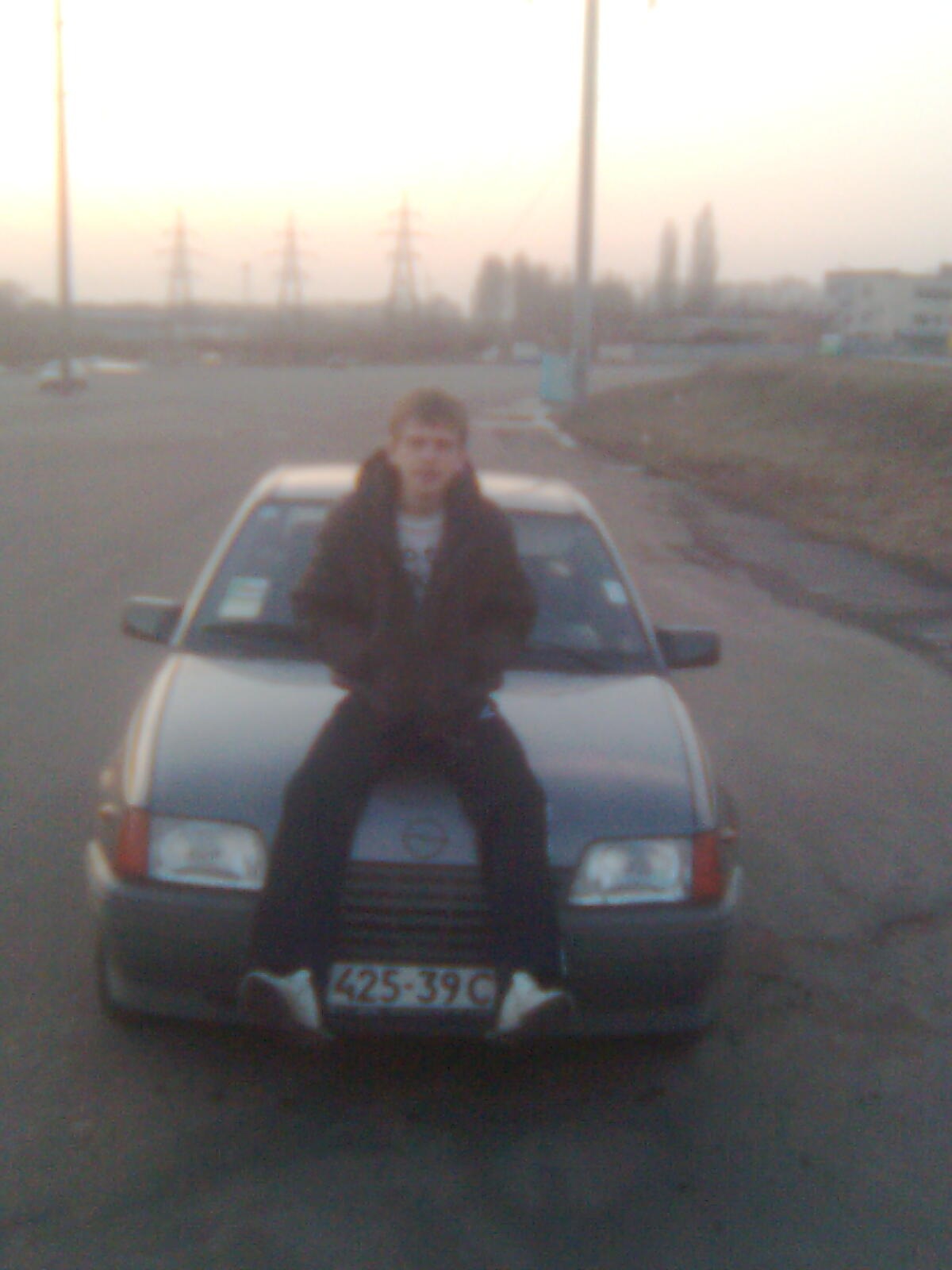 Виїхав 1