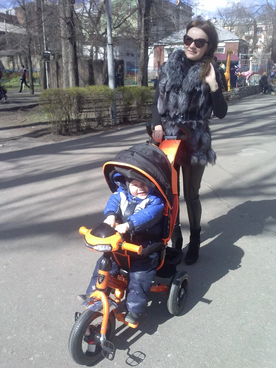 Перевзувся + вів для сина