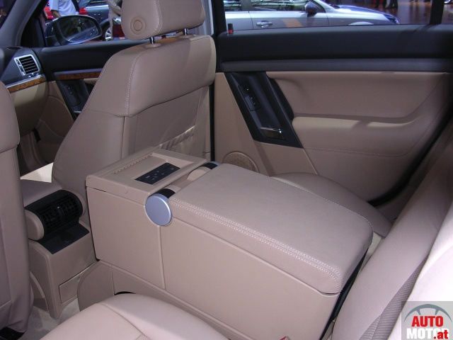 Travel Assist Opel Задній бокс 1