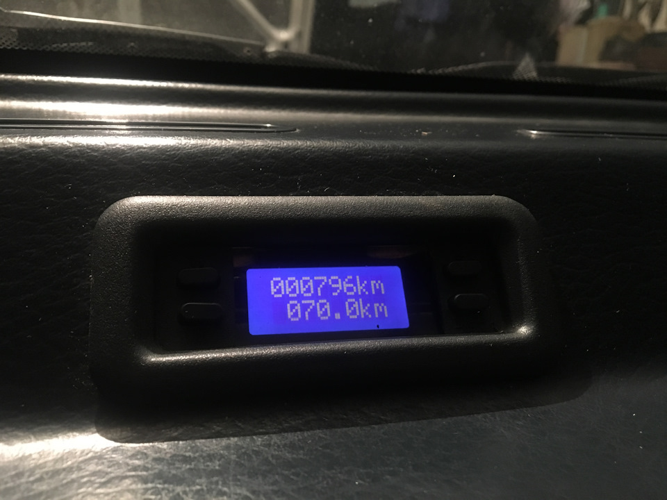 LCD Electronics у Daewoo Racer. 4
