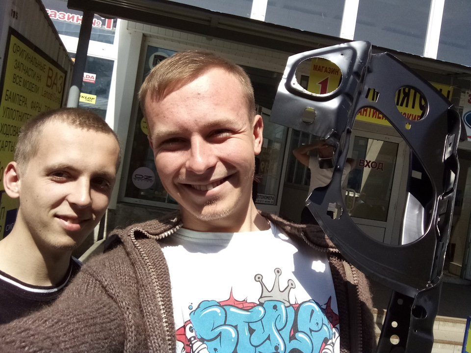 Прикупив передню панель(телевізор) 1
