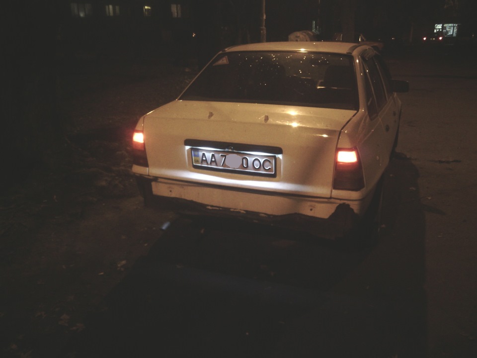 Машина не стоїть на місці 1