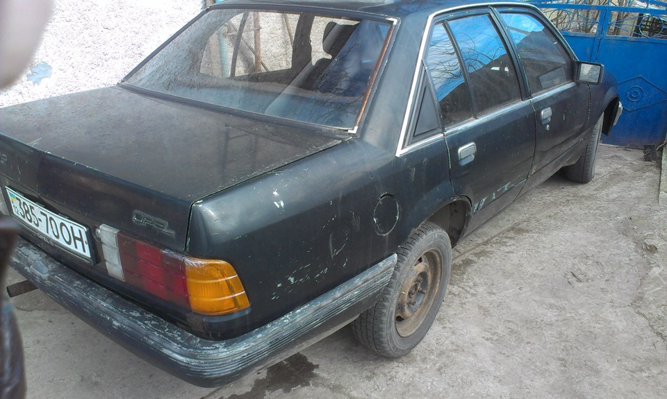 Opel Rekord 1.8S 1978 р.в. 4