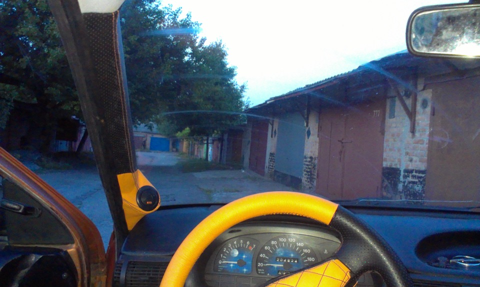 Подіуми під твітери. 3