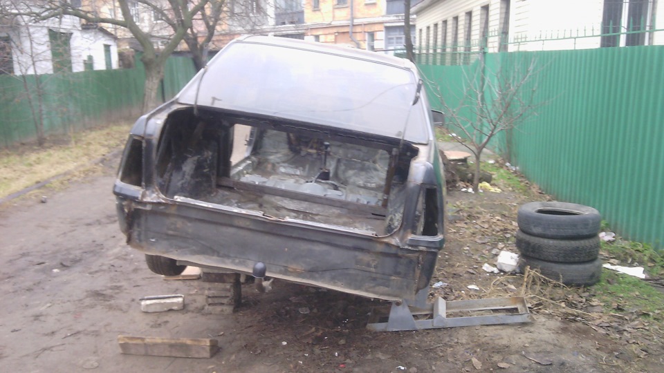 11й день глобального ремонту (повне днище вид з низу) 2