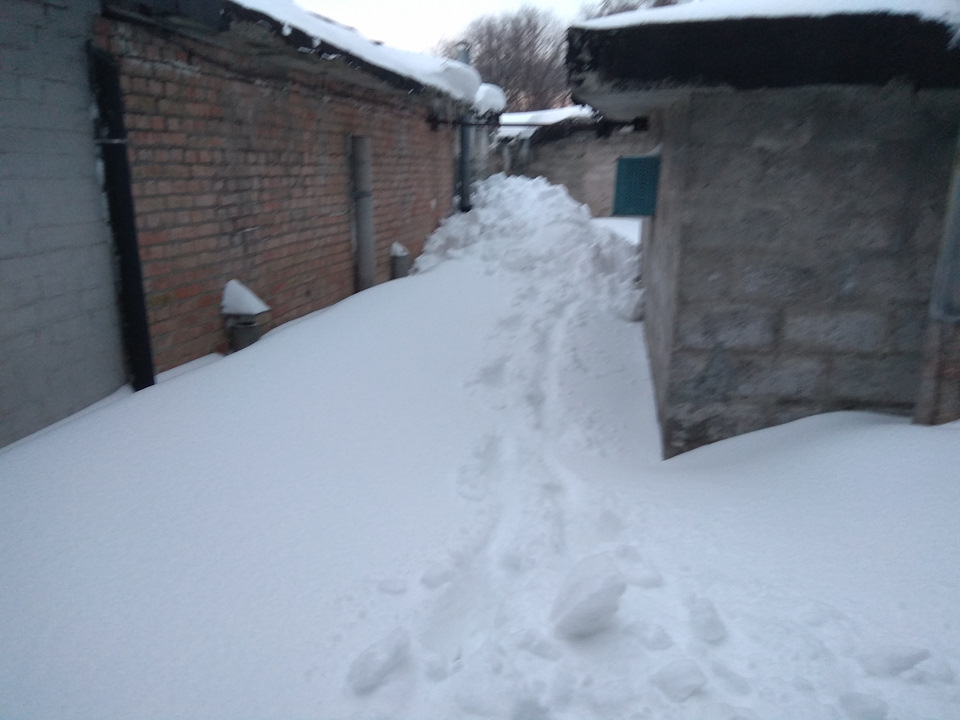Лопнув болт розподільного валу... :( 1