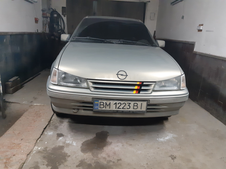 ▀▄Білі повороти Depo на Opel KADETT 5