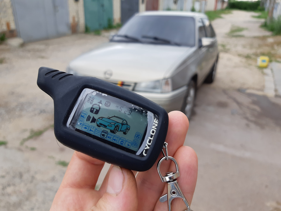 ▀▄ Сигналізація CYCLONE X-300 4