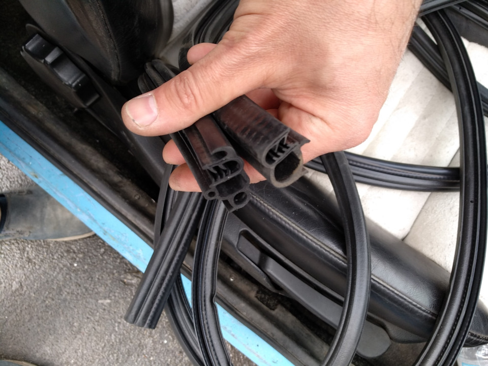 Нові ущільнювачі дверей від Газелі)) 2