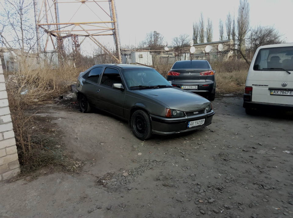 День Х, або нарешті забрав кадета з фарбування 😃🚘 2