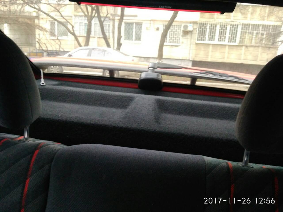 Довгоочікувана задня полиця 5