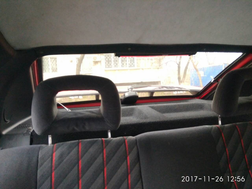 Довгоочікувана задня полиця 4