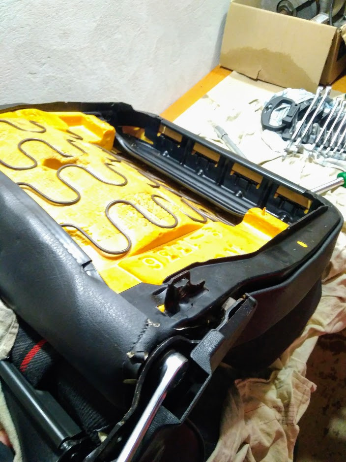 Recaro, як зробити зі звичайних у відкидні. №1 Зняття, розбирання. 3