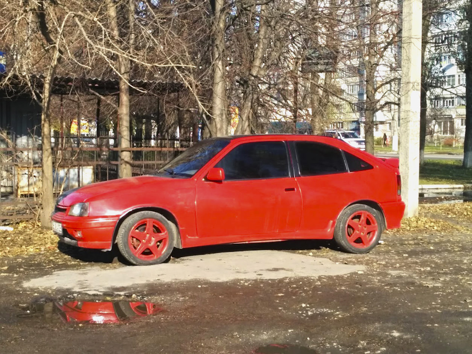 Закінчили встановлення скла, фарбування, усунули косяки 1