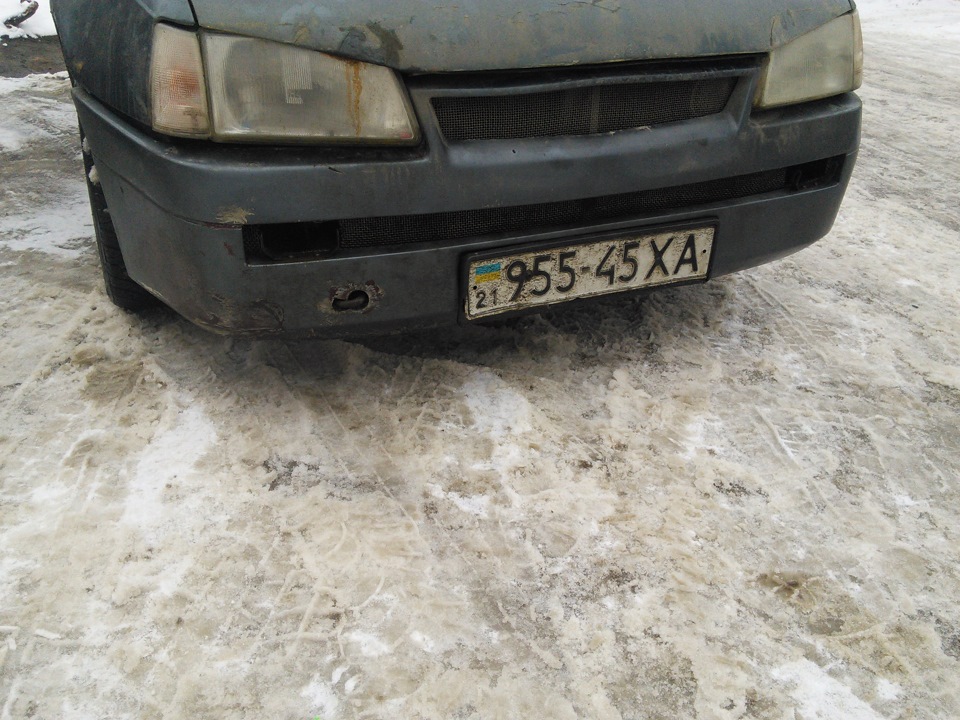 думаю обміняти бампера на звичайні . 2