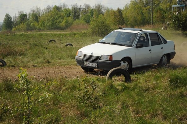 Трек. Гонка. 3