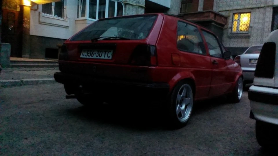 Kadett vs Golf 2)