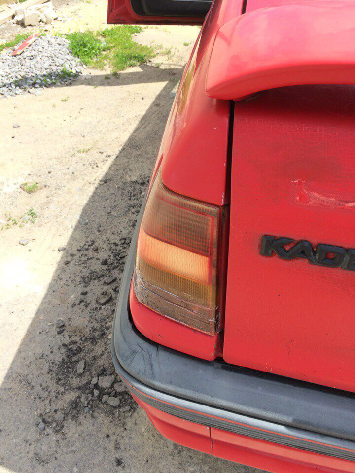 Розбив задню фару. 3