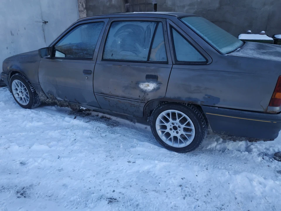 Диски, гума та ковпачки