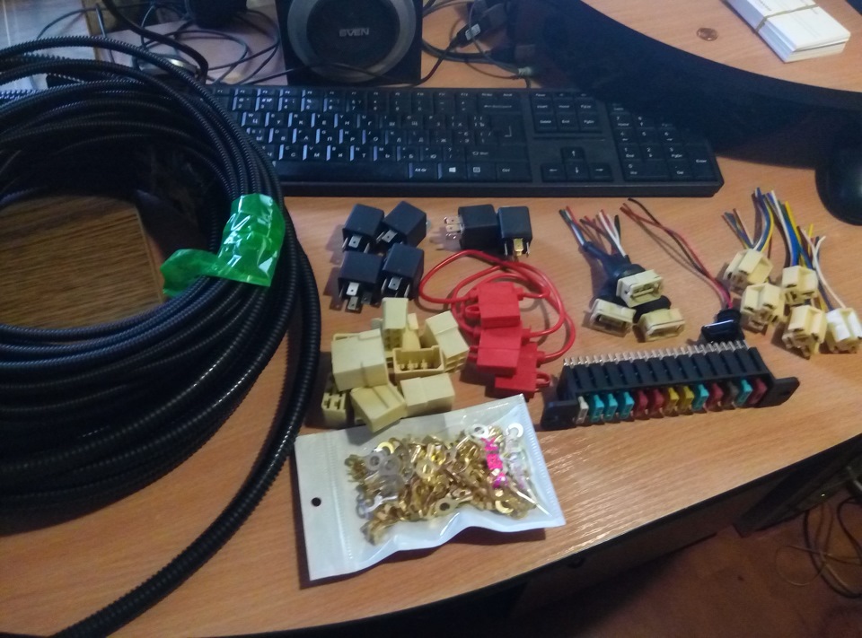 Приїхали всякі штучки знову) 1