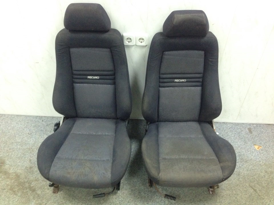 Передні сидухи Recaro з підігрівом 1