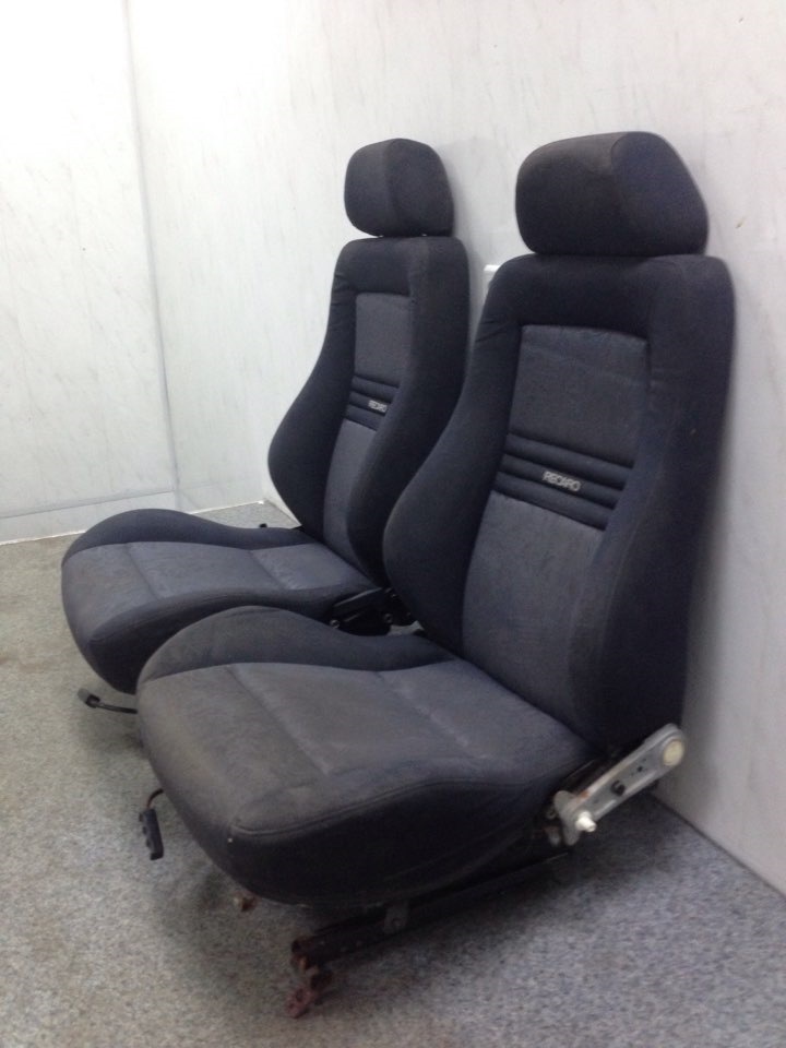 Передні сидухи Recaro з підігрівом 2
