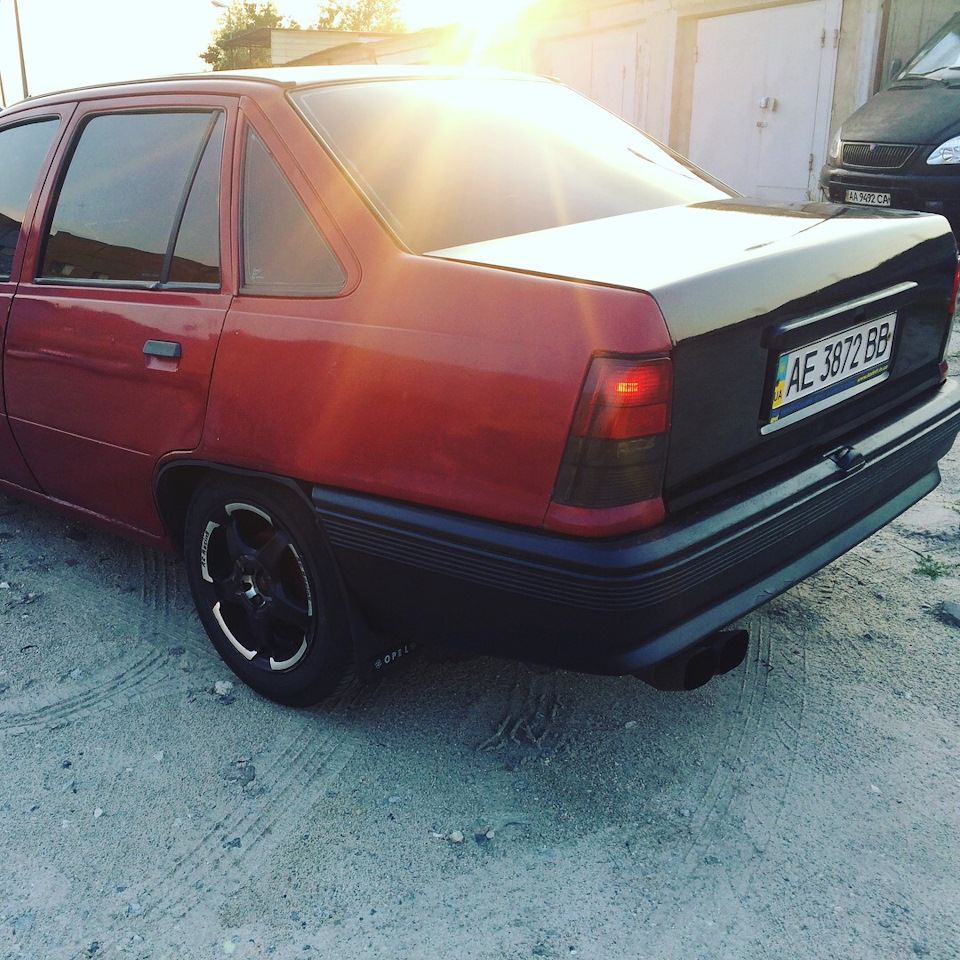 З чорним закінчили Red&Black 3