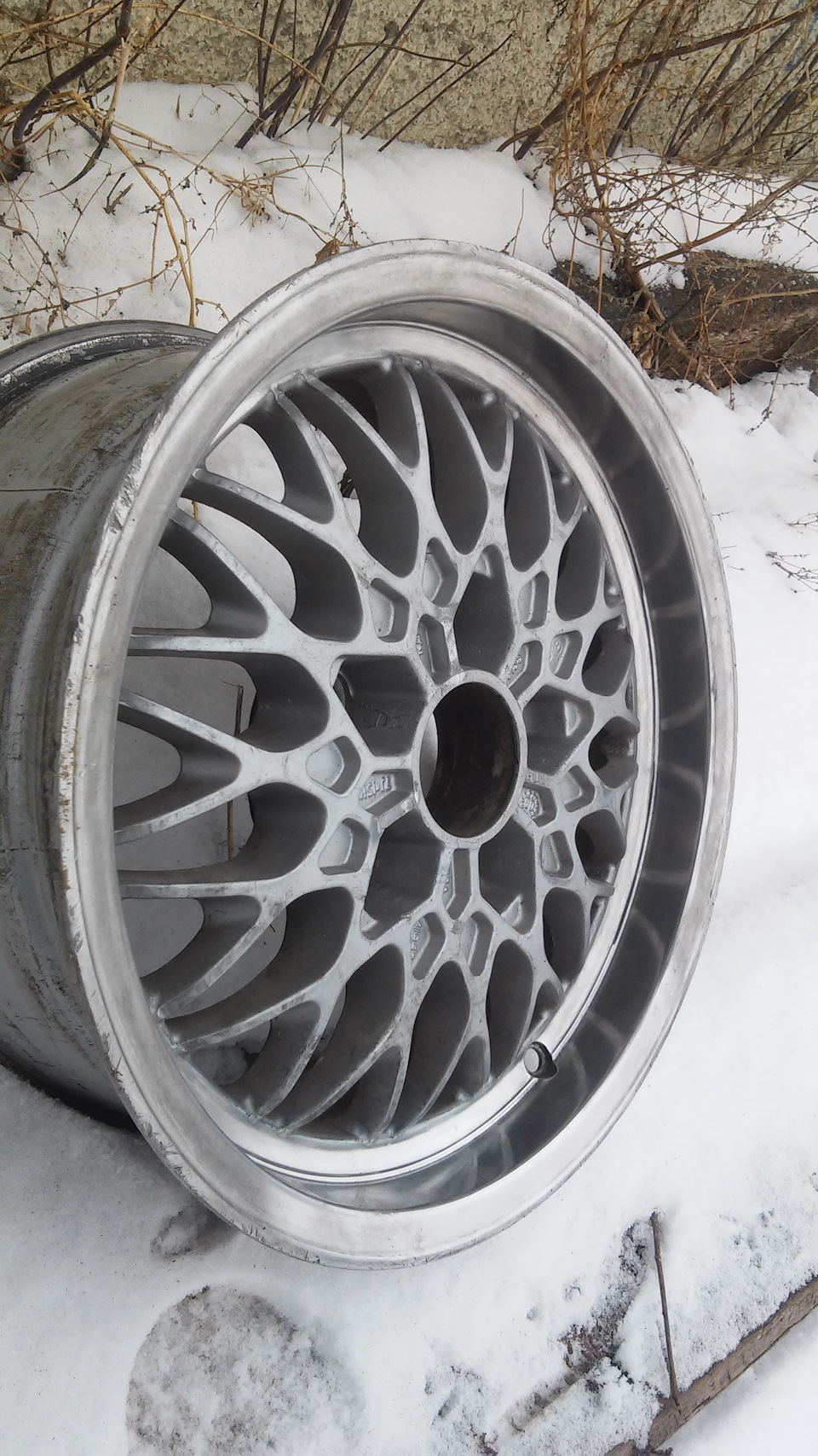 ТИТАНИ r15 7j 3