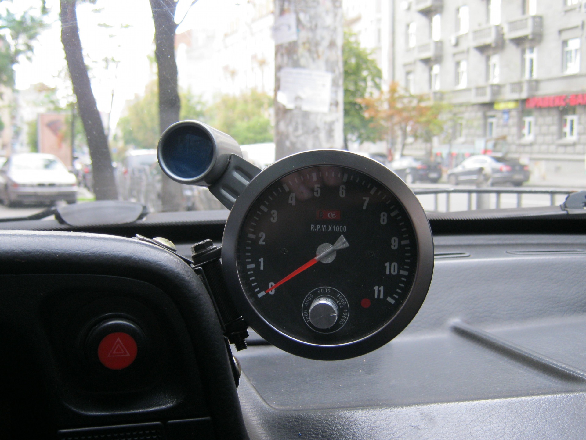 V6 Встановлено 1