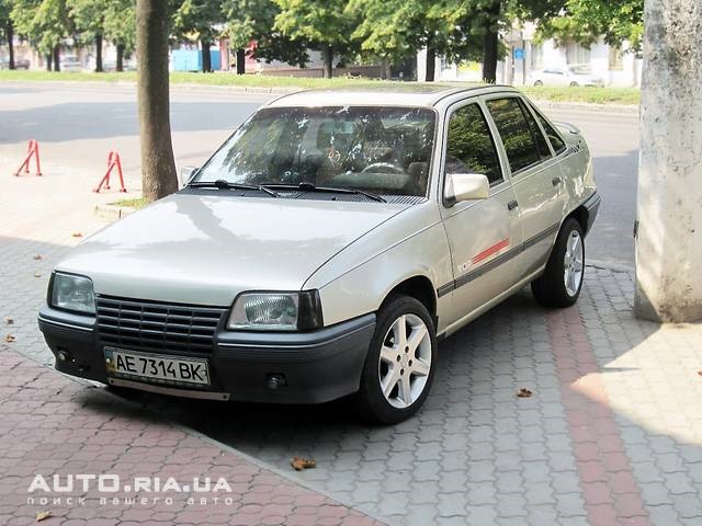 Настав час розтануть! Opel Kadett TOP 1988 1