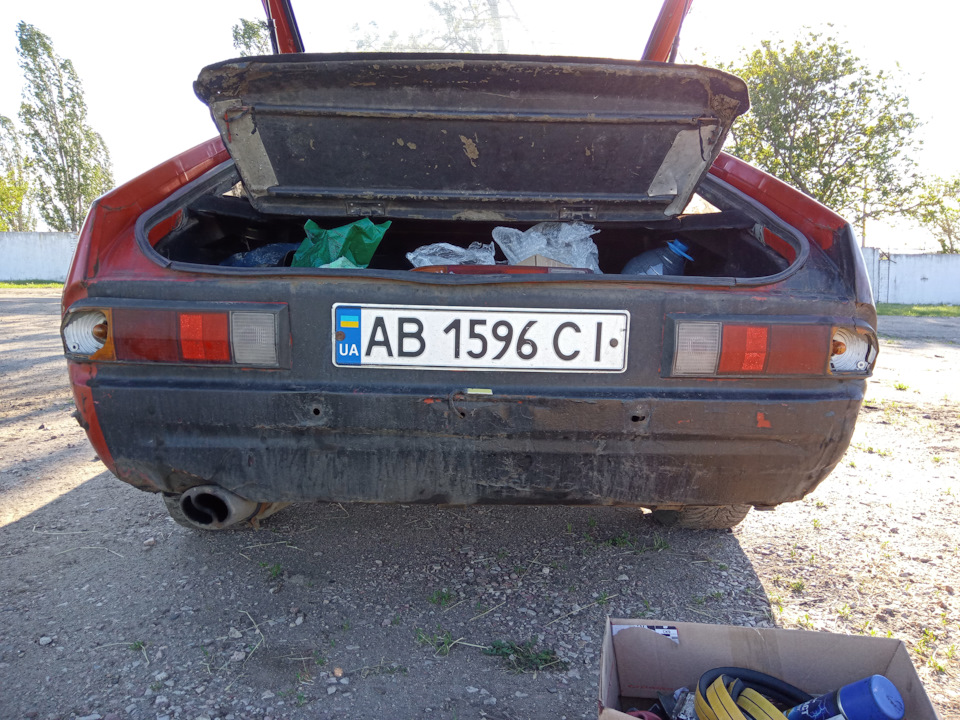 Задні ліхтарі 1