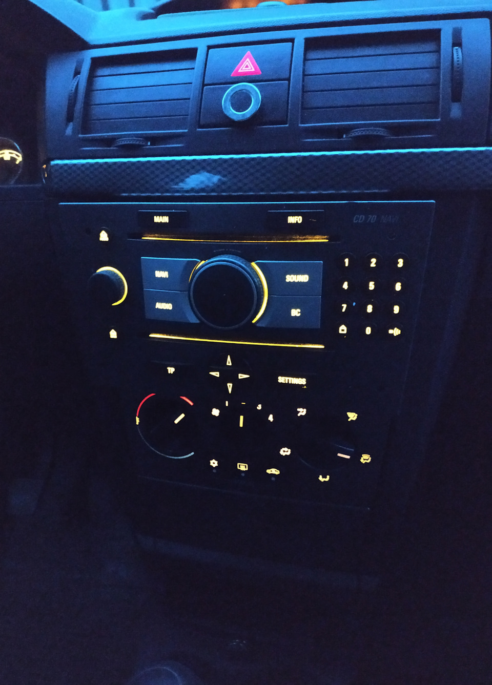 CD70NAVI + GID 1