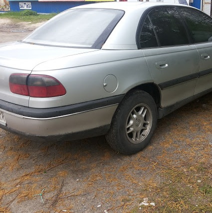 Продам або обміняю свою Омегу 1998 2.0 X20XEV 4