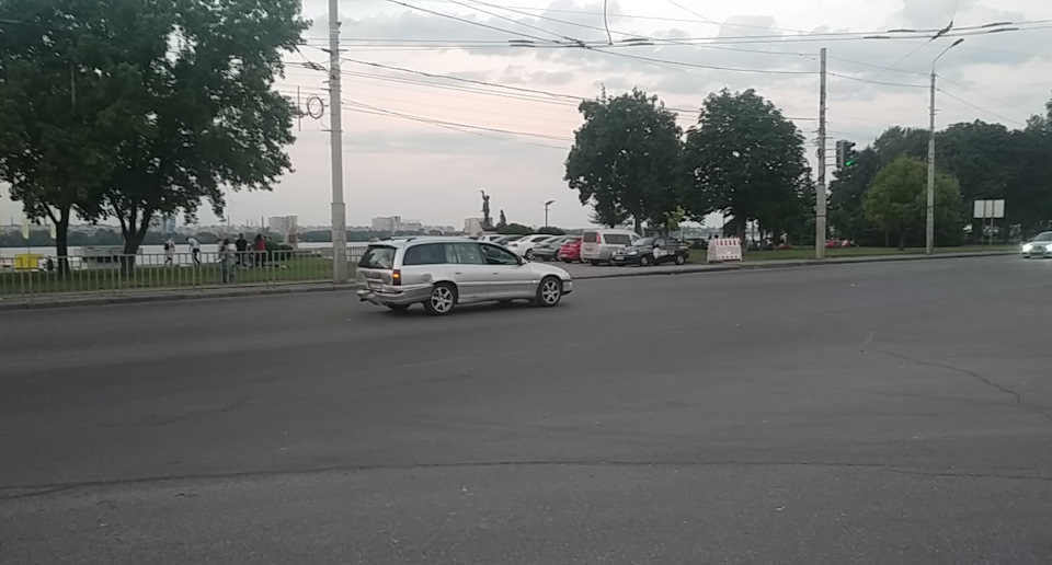 Блискавку наздогнали 1