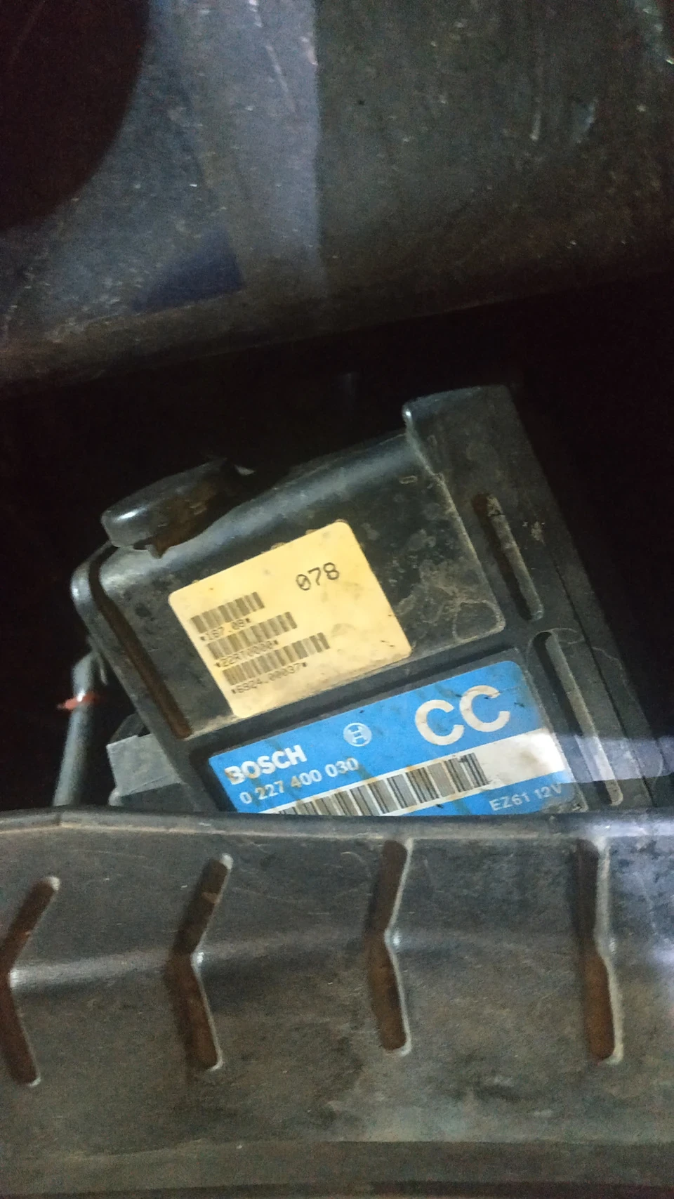Потрібен ЕБУ Bosh 0227400030