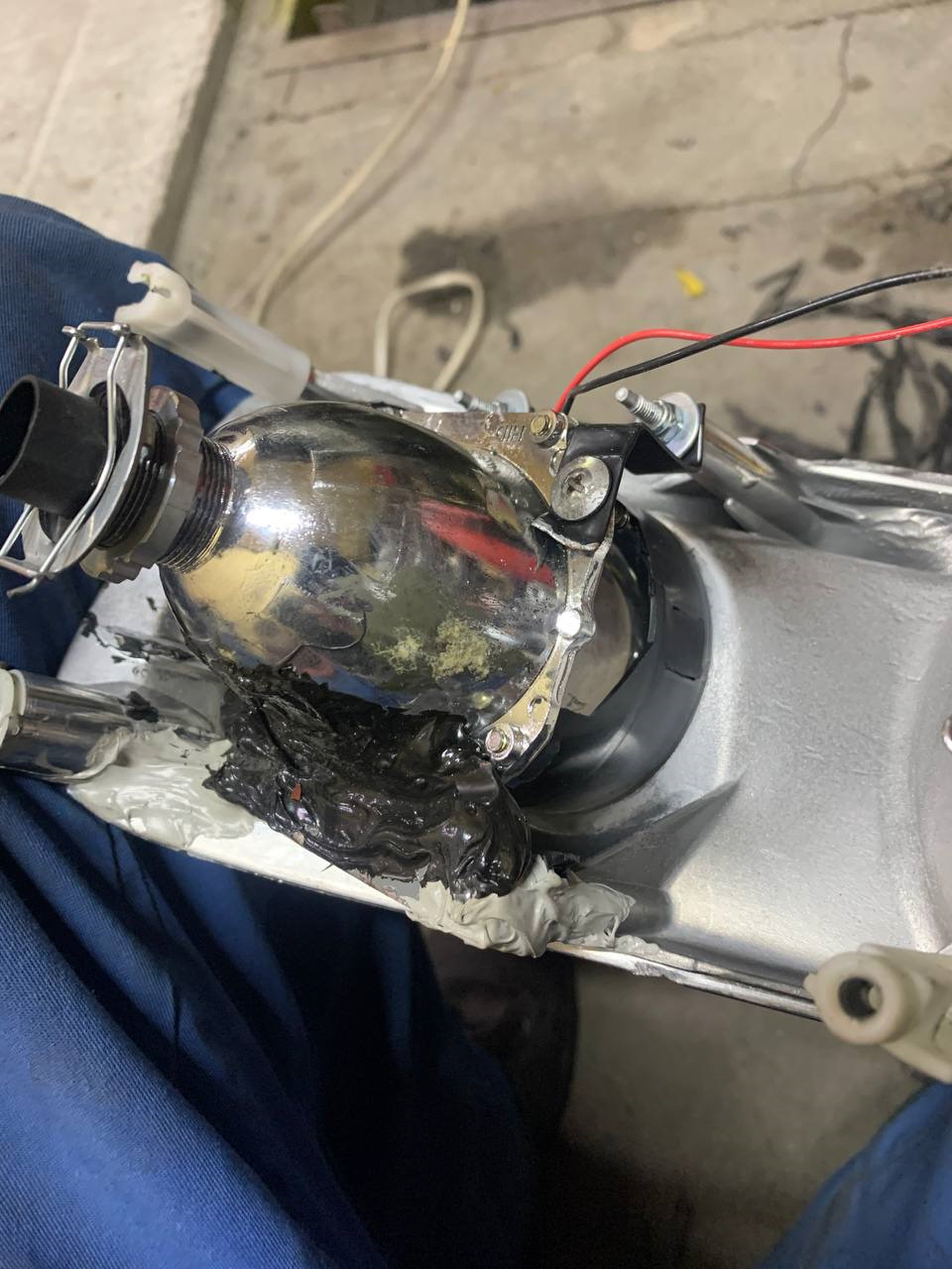 AMS Bi-LED Z7 3 в Opel Omega 5