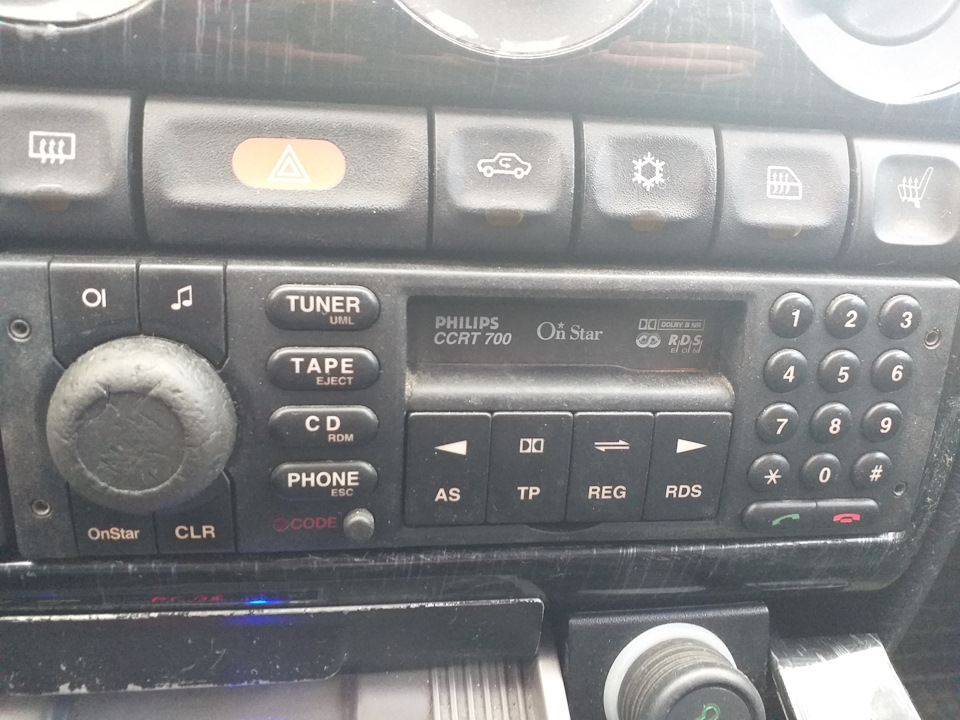 Шлях від Philips Car 400 до Philips ccrt 700 Bose 1