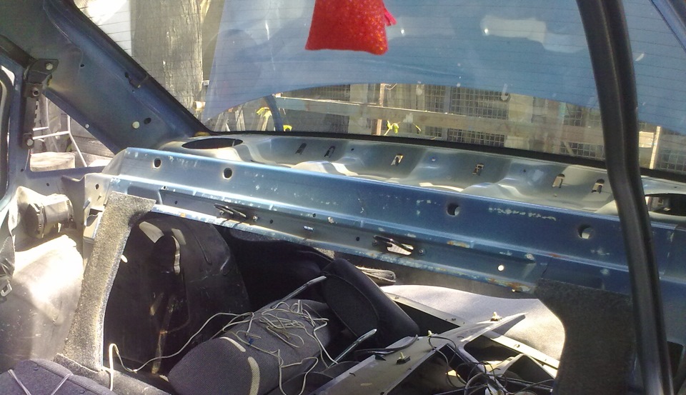 Задня полиця 2