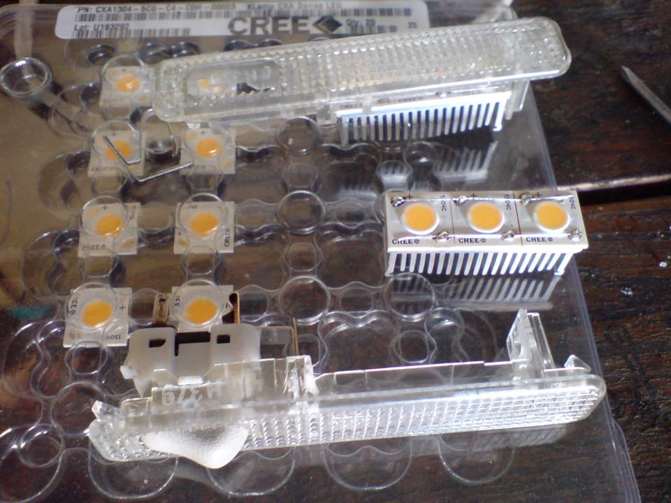 LED освітлення салону та ліхтарі дверей 2