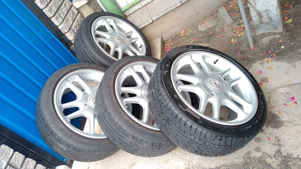 Диски Azev+гума 215/45/R17 2