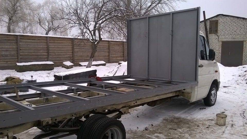 Сварганелі кузов під худобу 5