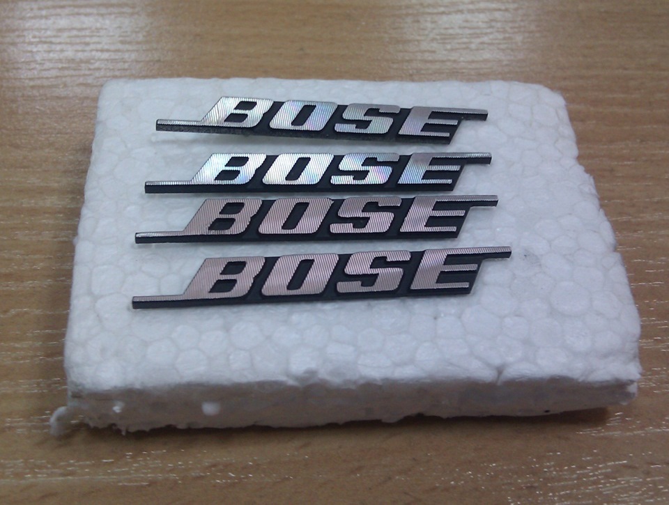Шильдики BOSE 1