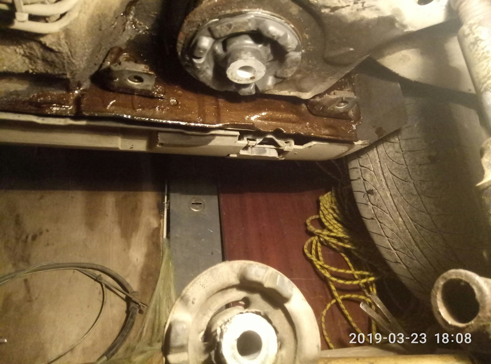 Подушки задньої балки і обробка відкритого металу 2