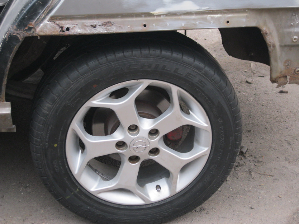 Прикладка дисків 16 на Opel Omega A 2