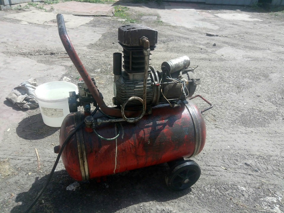 Прикупив у гараж компресор 1
