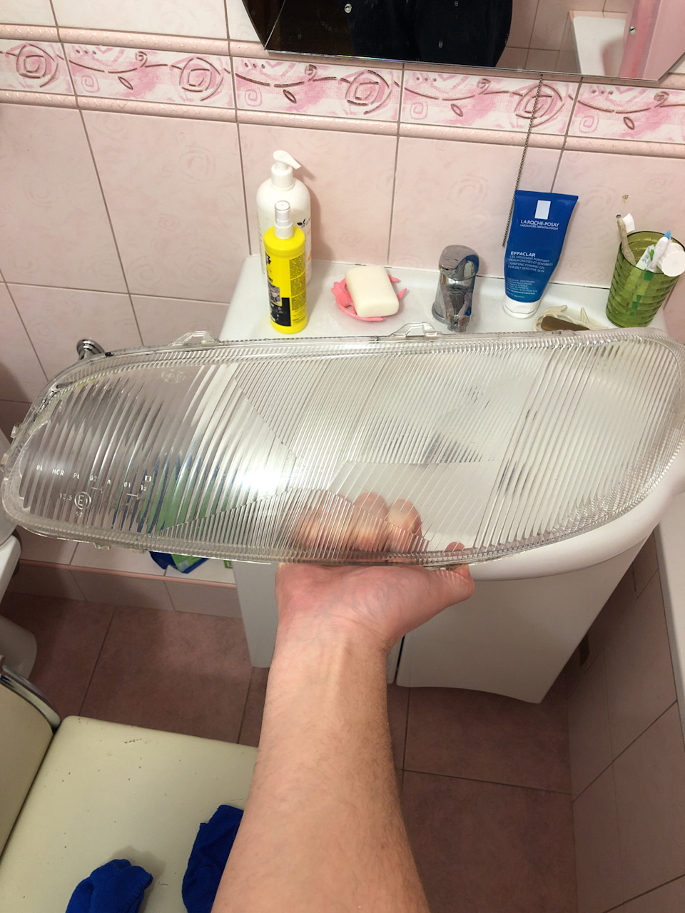 Вирішив поміняти лампочки 2