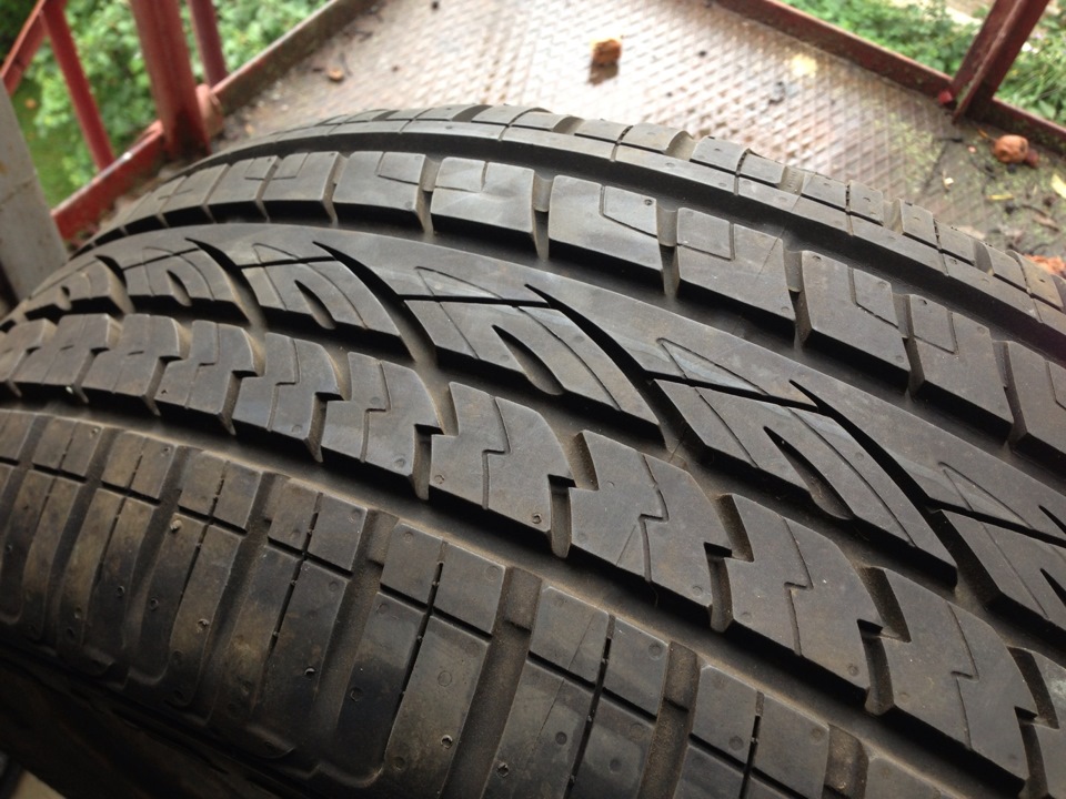 Продам гуму 255/50/R20 2