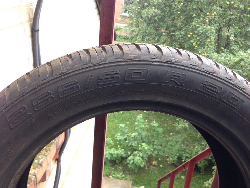Продам гуму 255/50/R20 3